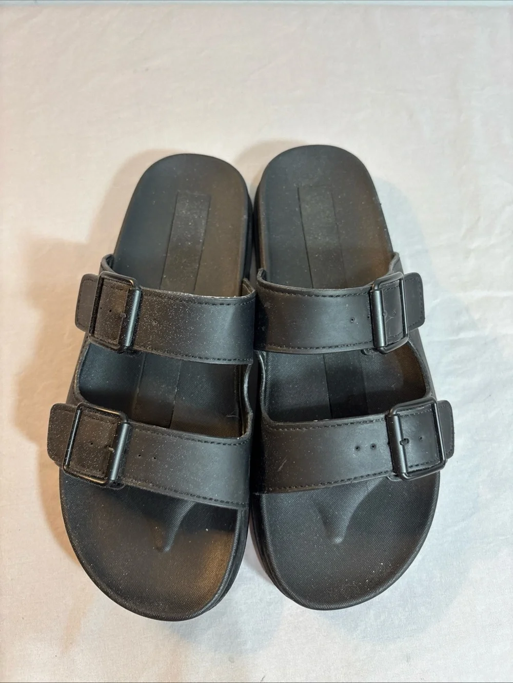 Earthing Women’s Black Double-Buckle Slide Sandals - Picture 4 of 9